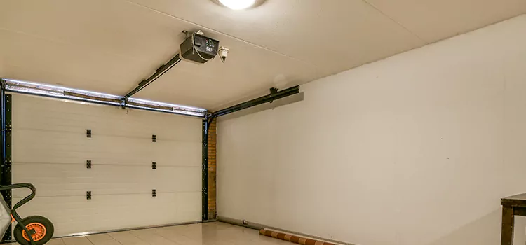 Top-Rated Garage Door Opener Installation in Brossard, QC