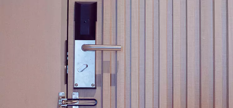 Installing a Maglock Brossard